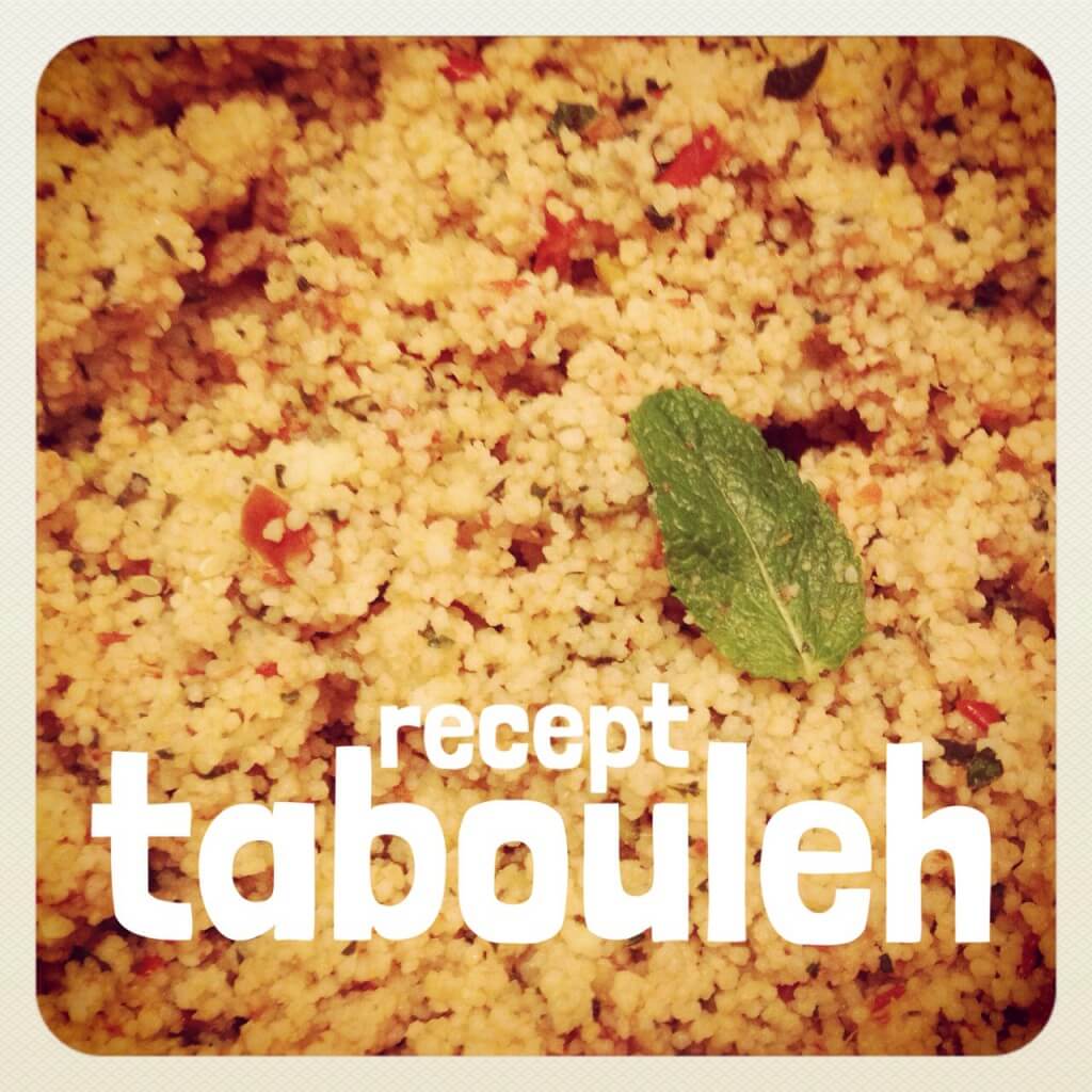 Makkelijk recept voor frisse couscous tabouleh op een warme dag. Op zoek naar een fris zomer gerecht dat je van te voren kunt maken én makkelijk mee kunt nemen? Maak dan dit recept voor tabouleh couscous. 