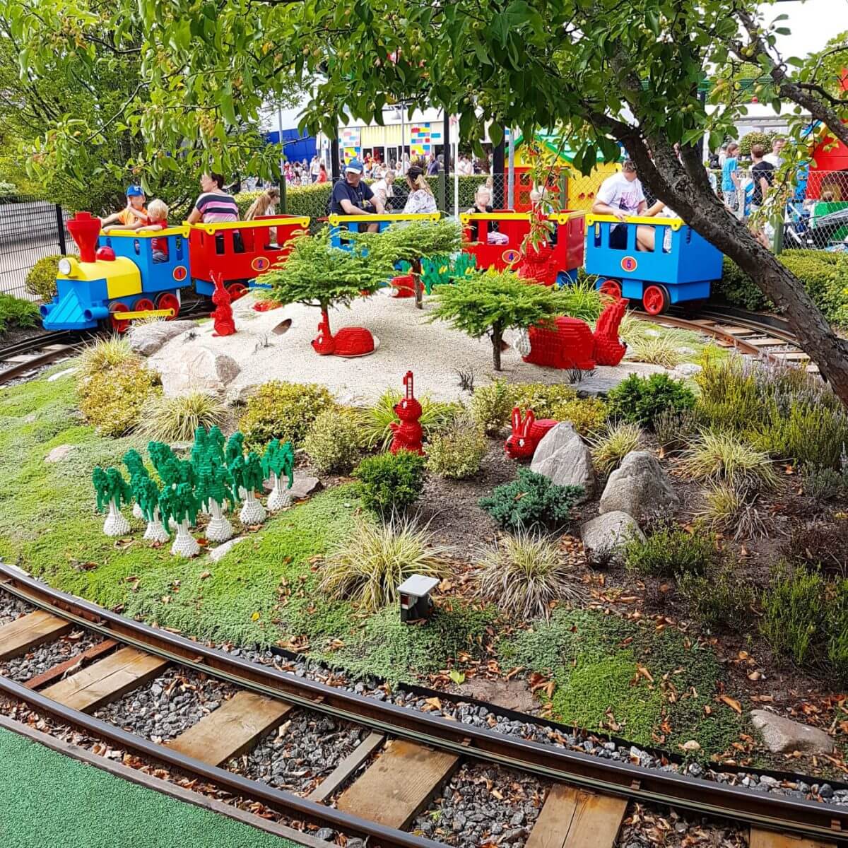 Legoland met kinderen: alles wat je wil weten, DUPLO Land DUPLO Express trein #leukmetkids #legoland #Denemarken #kinderen