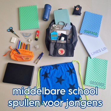 Schoolspullen voor de middelbare school voor een jongen. Op zoek naar handige en stoere schoolspullen voor de middelbare school voor een jongen? Kijk dan even hier voor tips en een handig lijstje wat je nodig hebt!